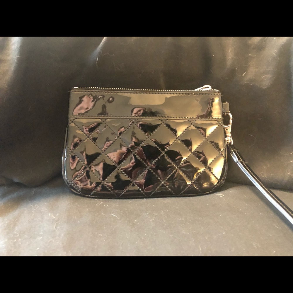Authentic Burberry wristlet - Picture 2 of 5